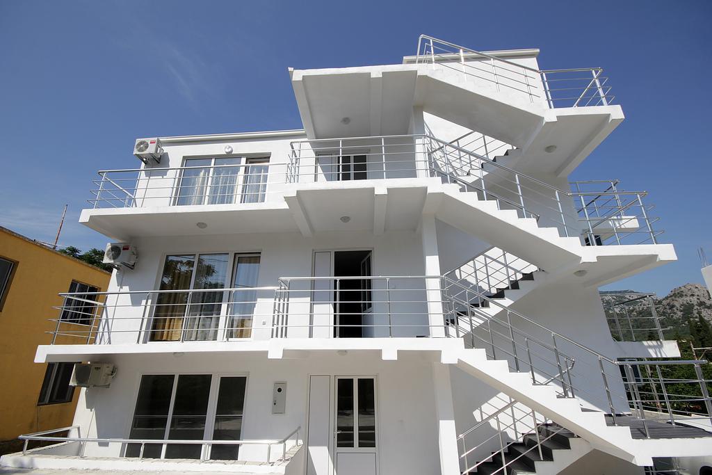 Apartments Victoria Sutomore Exterior photo