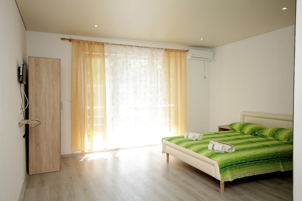 Apartments Victoria Sutomore Exterior photo
